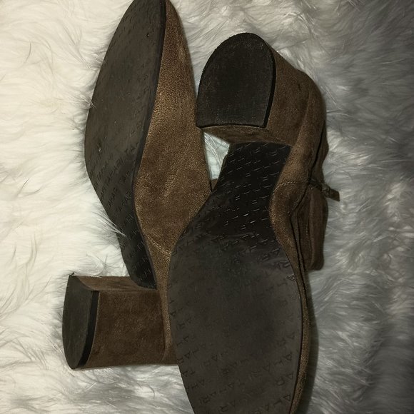Tahari Taupe Booties - Picture 7 of 7